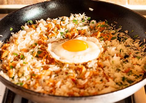 Nasi goreng telur – The Nosey Chef