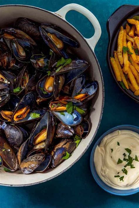 Moules Frites | Recipe | Wine recipes, Mussels recipe, Steamed mussels