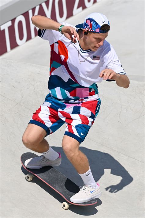 Kortárs Visszaélés Udvariatlanul olympic skateboarding uniform ...