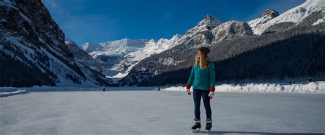 Lake Louise Winter Sightseeing Tour - Discover Banff Tours