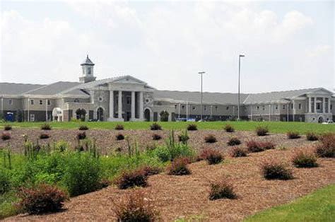 Hueytown High School alumni to host annual breakfast, give tours of new school - al.com