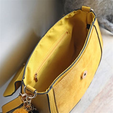 Luxury Vegan Handbags Canada | Paul Smith