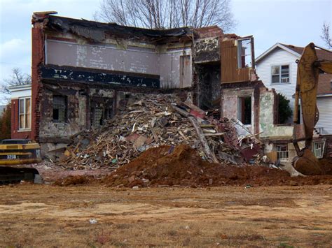 Demolition underway at UMWA hospital - Benton, West Frankfort, Illinois News | Franklin County News