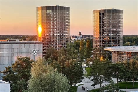 AutoTurme - Volkswagen's Car Towers in Wolfsburg are an architectural ...