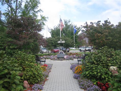 Photo Gallery • View of a garden at Clifton City Hall