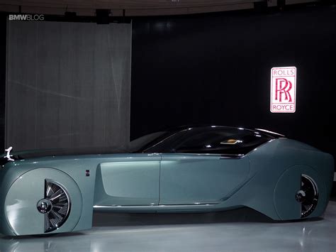 Rolls-Royce Vision Next 100 - Live photos from London