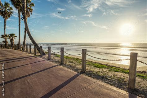 Coastal view from the Mission Beach Boardwalk. Stock Photo | Adobe Stock