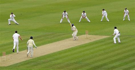 6 Cricket Fielding Tips to Become a Good Fielder