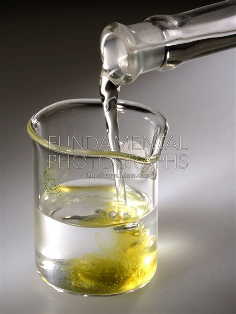 science chemistry halide displacement reaction chlorine postassium bromide | Fundamental ...