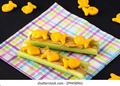 Close Celery Sticks Peanut Butter Goldfish Stock Photo 299458961 | Shutterstock