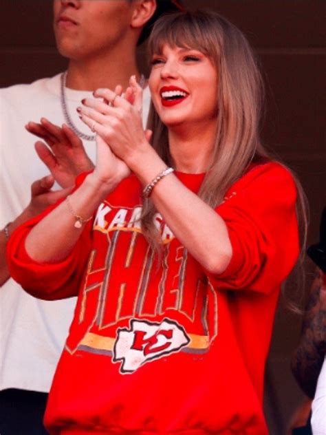 Taylor Swift Chiefs Sweatshirt | Kansas City Shirt