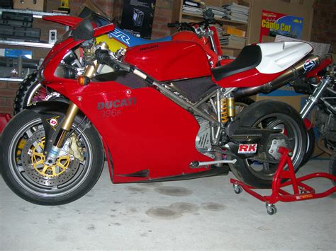 DUCATI 996 - Review and photos