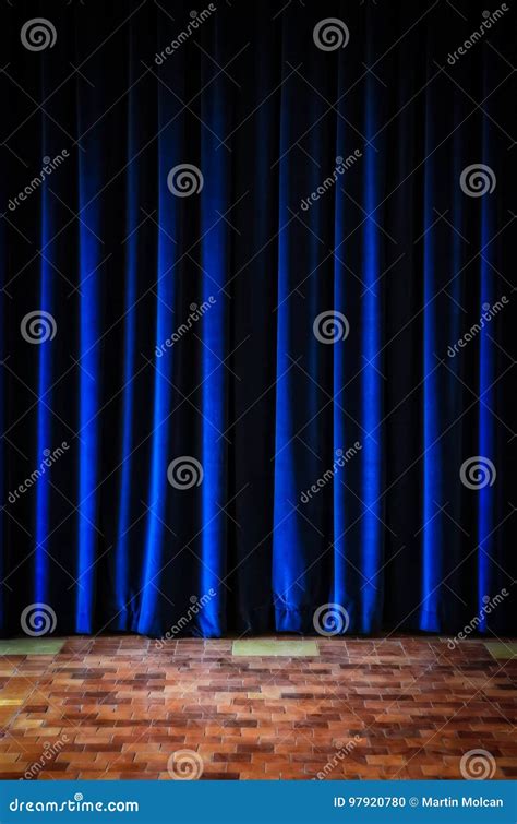 Blue Stage Curtains Stock Photos - Download 228 Royalty Free Photos