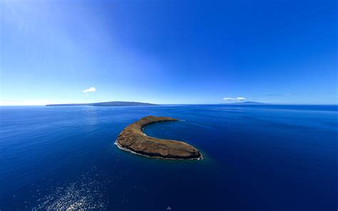 Molokini Interactive Panorama. Click to Enter