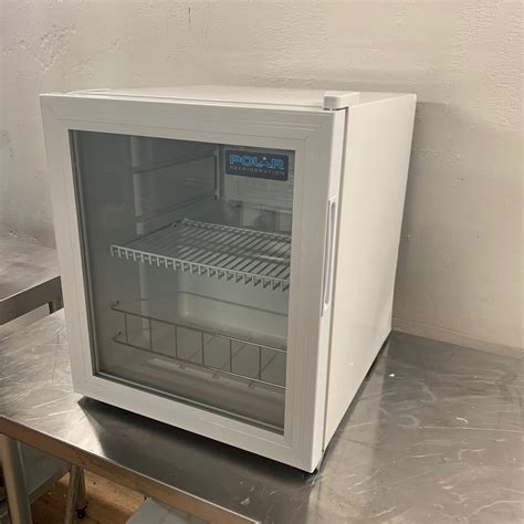 New B Grade Polar DM071 Counter top display fridge 43cmW x 48cmD x 50cmH – H2 Catering Equipment