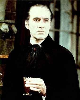 Christopher Lee as Dracula - Christopher Lee Photo (2454871) - Fanpop