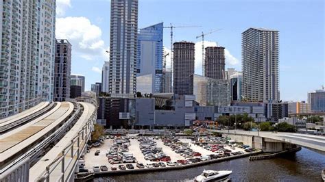 Miami-Dade property values surge nearly 9 percent in 2016 | Miami Herald