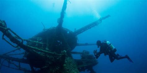 Dolphin Scuba Diving - Perth, Australia | Surface Interval