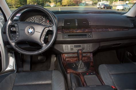 2001 Bmw x5 interior dimensions