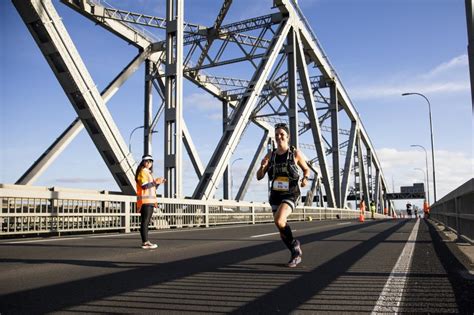 Thousands Run the City for the Auckland Marathon's 30th Anniversary - Barfoot & Thompson ...