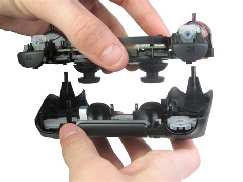 DualShock4のマザーボードの分解 - iFixit 修理ガイド