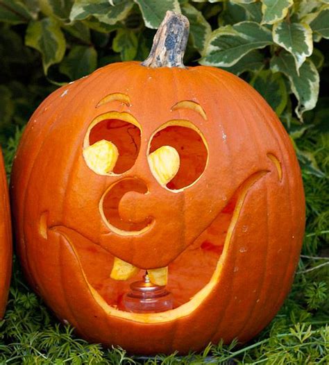 26 Pumpkin Carving Ideas—Creative and Fun– for Cool Jack-o'-Lanterns ...