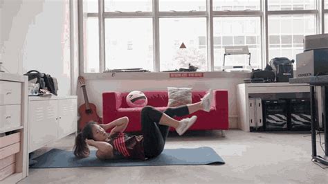 Bicycle Crunches Workout GIF - BicycleCrunches Workout HomeExercises - Discover & Share GIFs