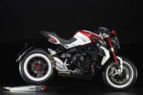 Officially Official: MV Agusta Brutale Dragster 800 RR - Asphalt & Rubber