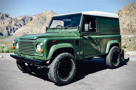 1990 Land Rover Defender 90 200TDi | HiConsumption