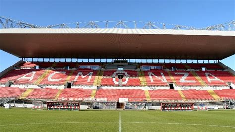 Potente Umiltà Tradizione stadio di monza Gangster Lontano Potenziale