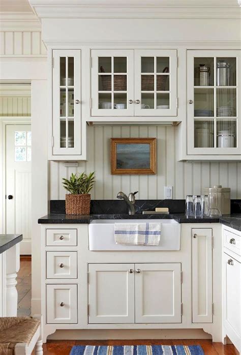 44 white kitchen cabinet decor for farmhouse style ideas | White cottage kitchens, White ...