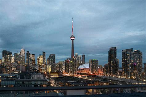 Toronto Travel Guide - Things To Do & Vacation Ideas