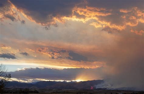 Two of Colorado's Wildfires Have Now Burned Over 4,000 Acres