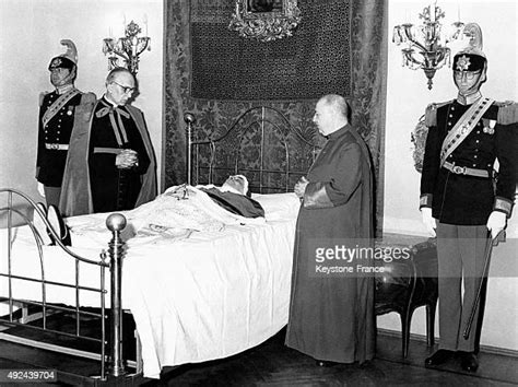 Pope Pius Xii Death Photos and Premium High Res Pictures - Getty Images