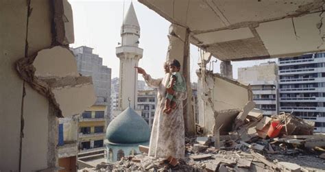 Inside The Lebanese Civil War In 33 Tragic Photos