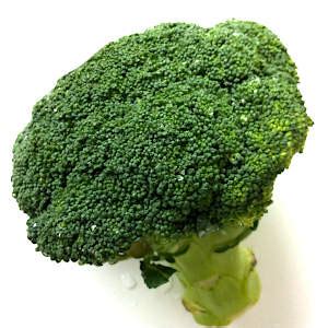 Vitamin C in Broccoli (and How it Compares to Oranges)