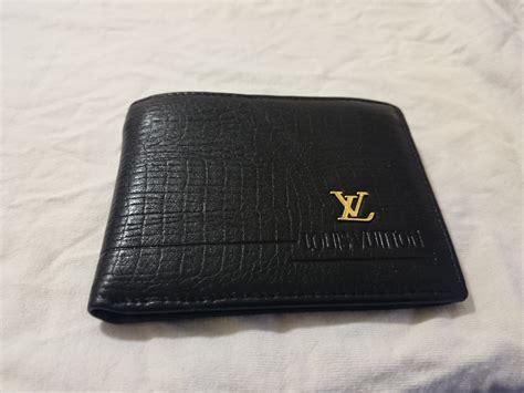 Fake Louis Vuitton Wallet (Mens)