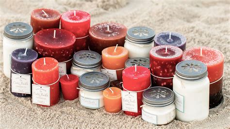 8 Fall Candle Fragrances to Light This Autumn | OBX Candle Co