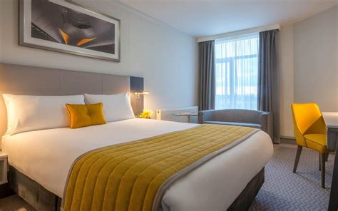 The best Dublin airport hotels, including free parking and 24-hour ...