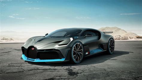 Bugatti's new £4.5 million hypercar. The Divo | Auto Trader UK