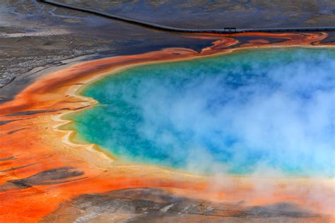 The Hot Springs, Geysers and Grand Canyon of Yellowstone National Park