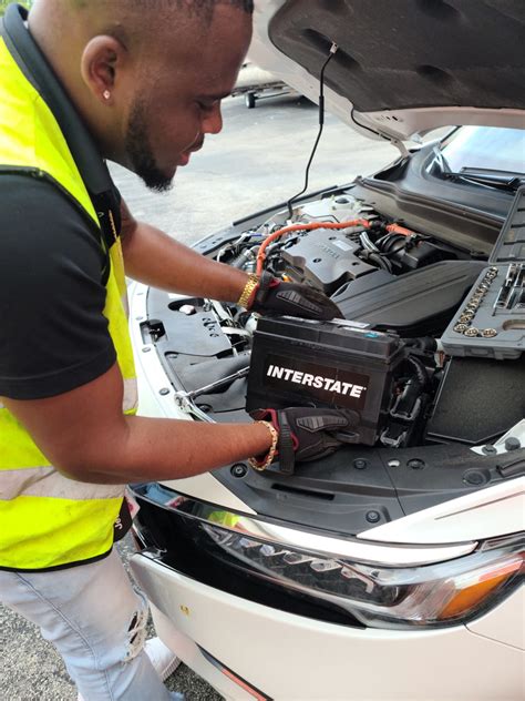 Mobile Car Battery Replacement In Atlanta 24/7 | Call Now