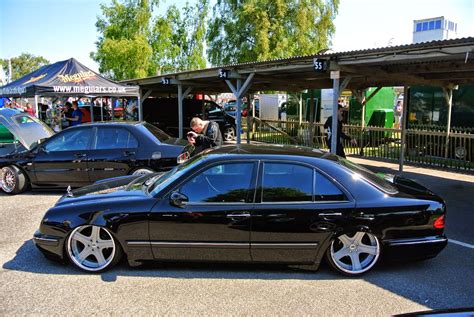 Mercedes-Benz E-Klasse W210 Stance Style | BENZTUNING