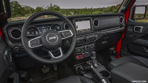 2021 Jeep Wrangler Rubicon 4xe - Interior | Caricos