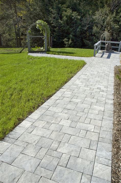 Concrete Pavers & Walls — Gault Stone