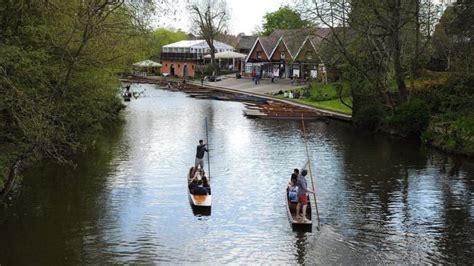 An insider’s guide to punting in Oxford - The Oxford Magazine