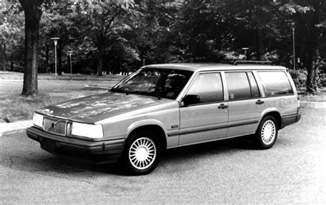 Used 1993 Volvo 940 Wagon Review | Edmunds