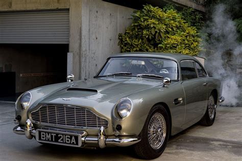 Aston Martin DB5 Replica Costs More Than A New Vantage | Aston martin db5, Aston martin, Classic ...