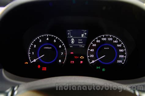 Hyundai Verna facelift cluster launch