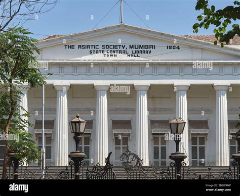 Rbi building mumbai india hi-res stock photography and images - Alamy